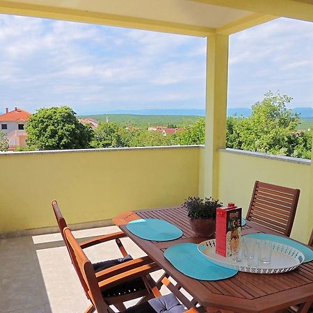 Private Accommodation Kirincic Vrh  Экстерьер фото