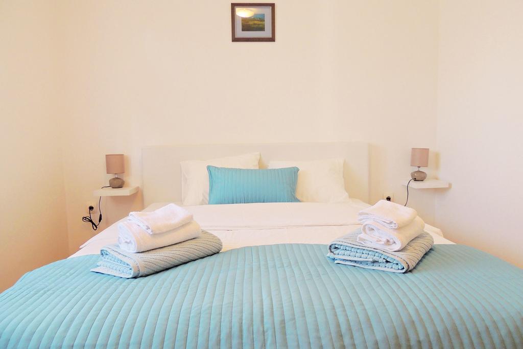 Private Accommodation Kirincic Vrh  Экстерьер фото